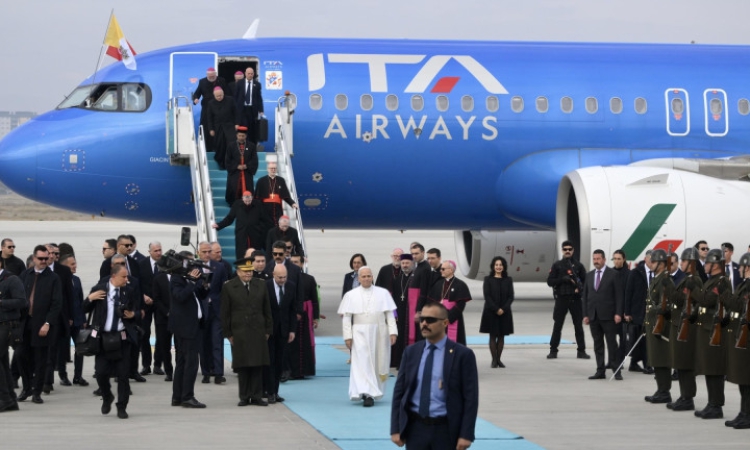 Папа Лъв XIV пристигна в Турция